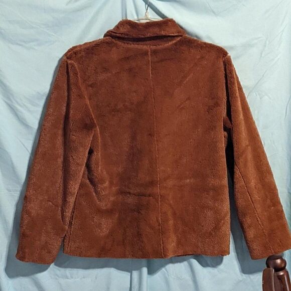 REVERSIBLE COAT - COCOA MICROFIBER ON 1 SIDE & FAUX FUR ON THE OTHER - LARGE - Picture 4 of 4